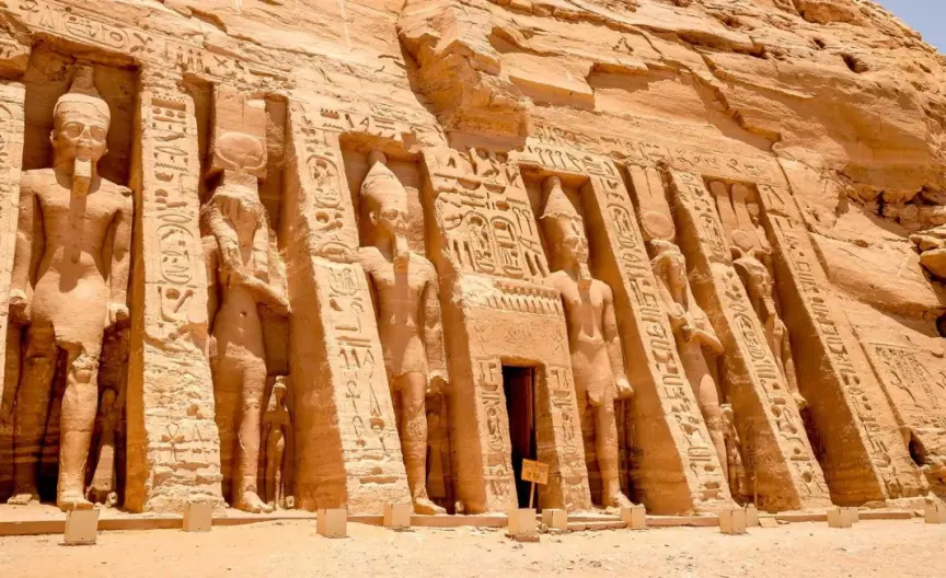 Tour to Abu Simbel Temples by Flight